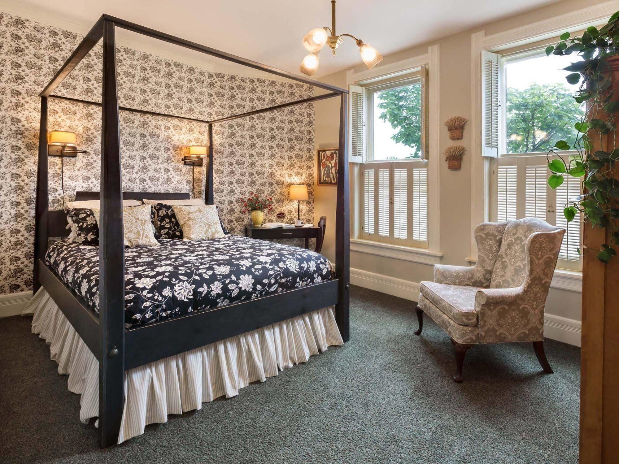 Washington House Inn Cedarburg Екстериор снимка
