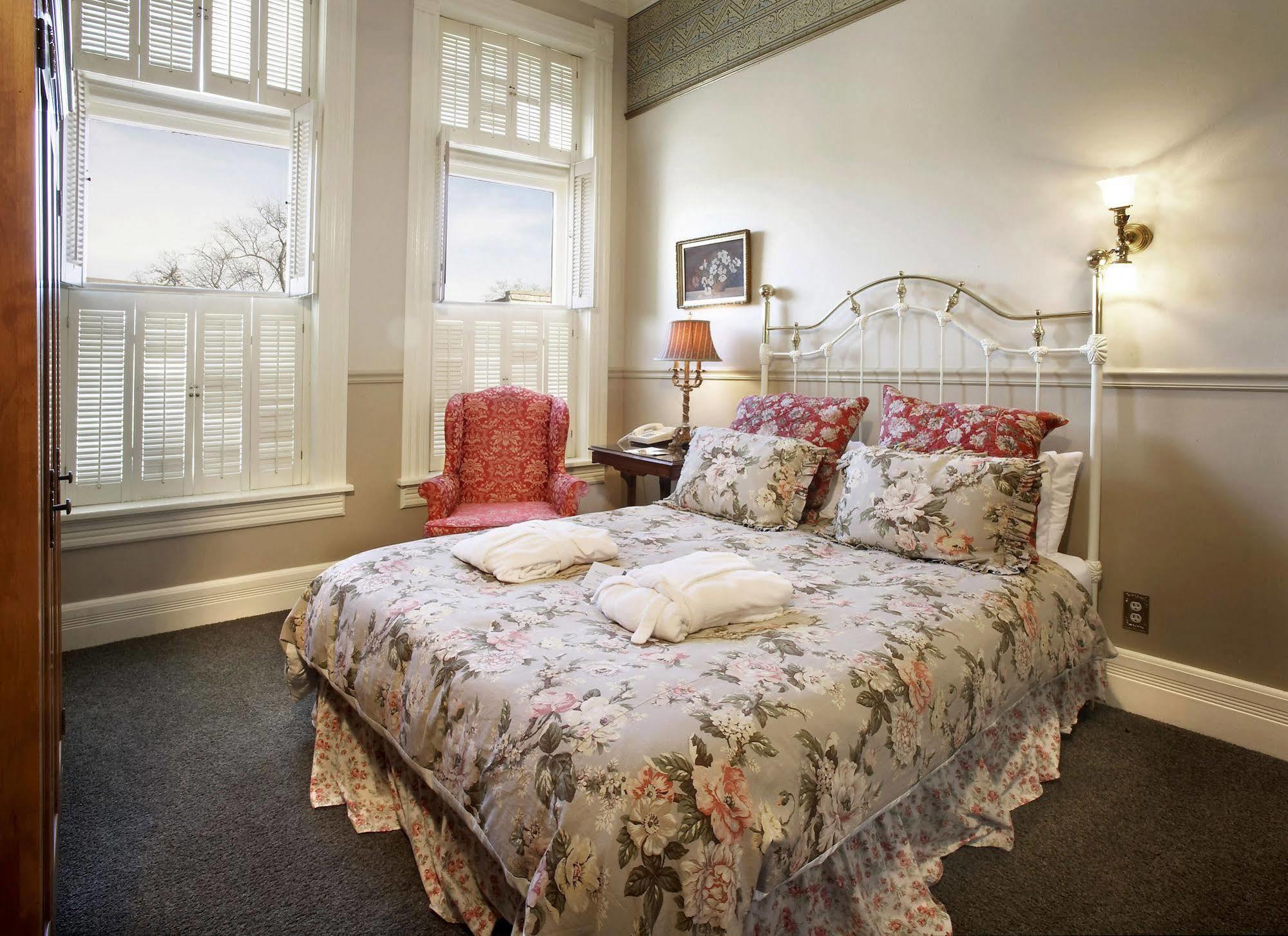 Washington House Inn Cedarburg Екстериор снимка